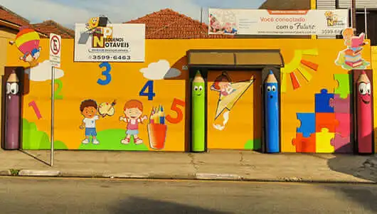 Frente da Escola Peq. Notáveis - Educação Infantil